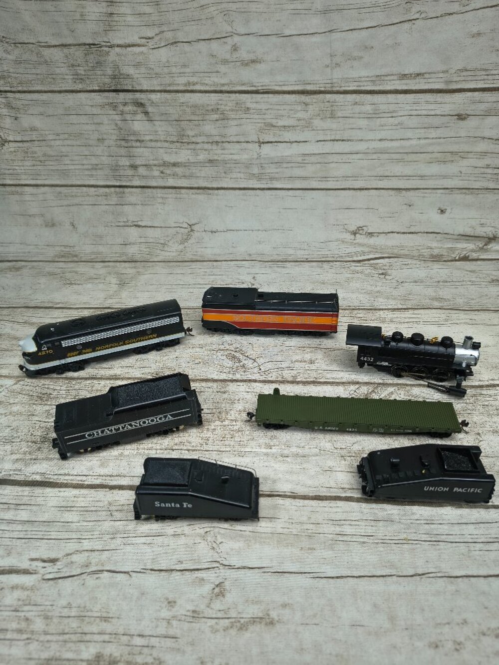 Lot of Bachmann Vintage and Modern Trains